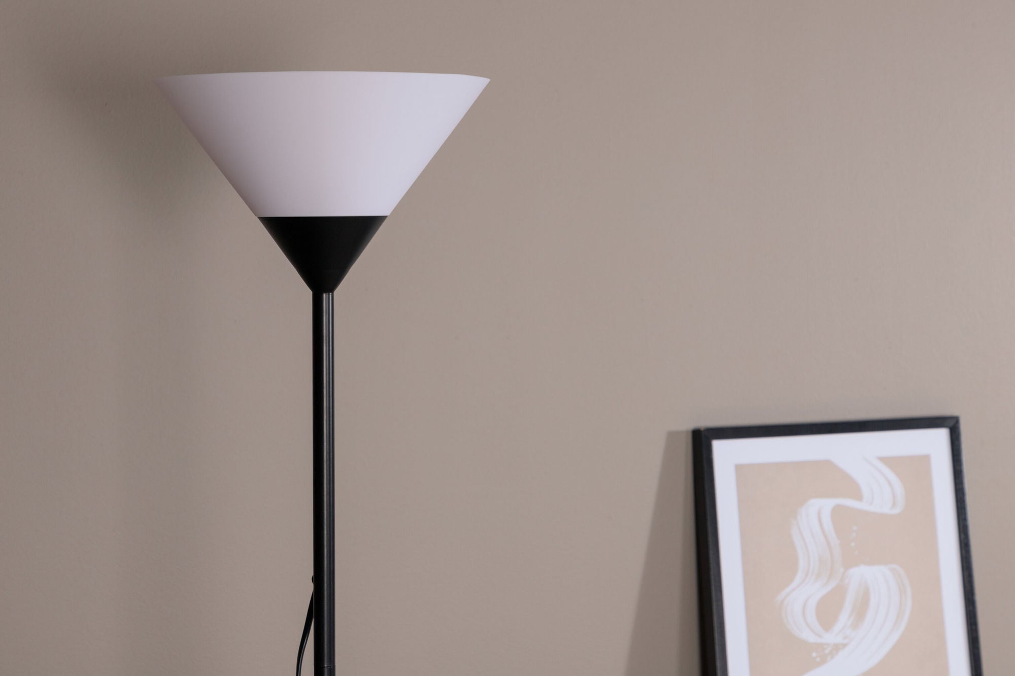 Venture Home -Batang -Golvlampa - Svart/Vit Elegans