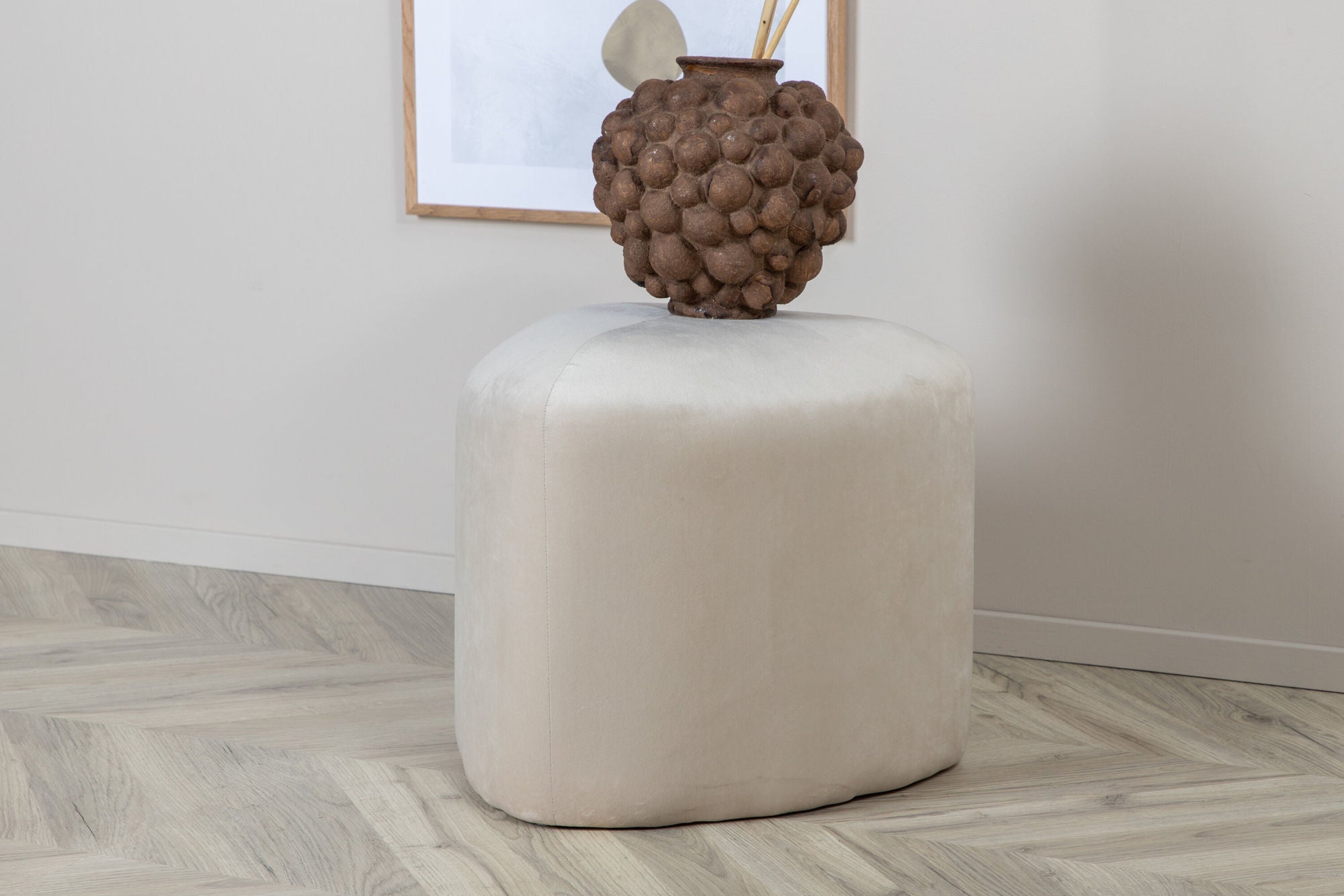 Venture Home Peg Pouf - Beige Sammet Sittpuff 41 cm