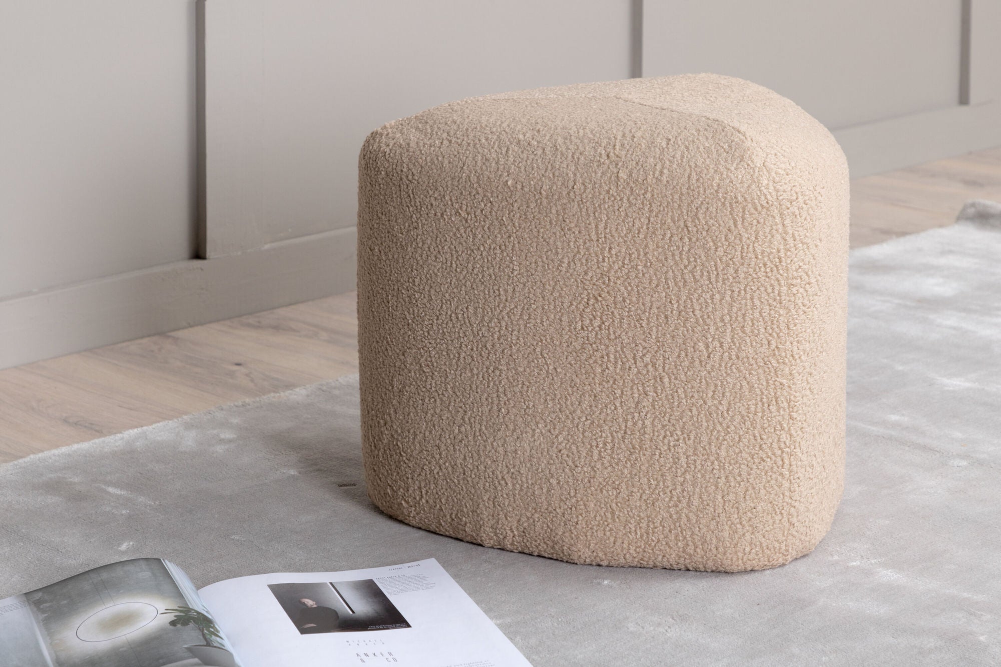 Venture Home Peg Pouf - Beige Teddy Sittpuff för Hemmet