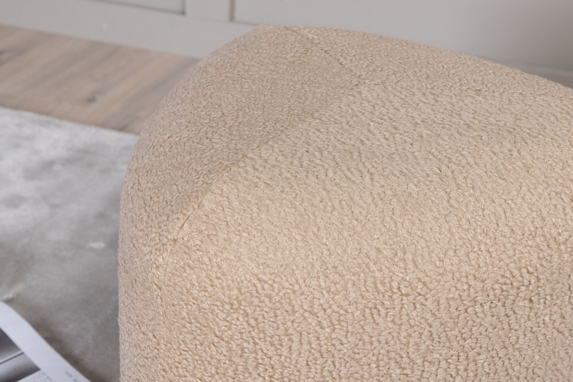 Venture Home Peg Pouf - Beige Teddy Sittpuff för Hemmet