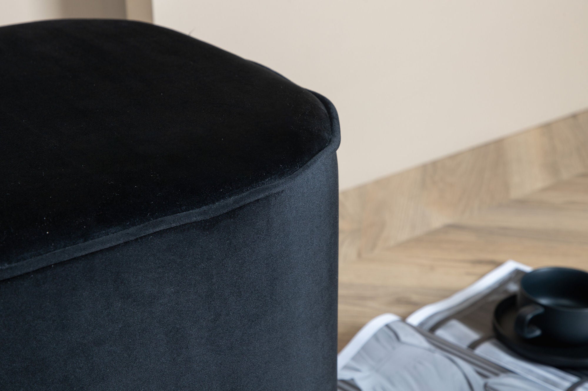 Venture Home Piff Pouf - Svart Sammet Sittpuff