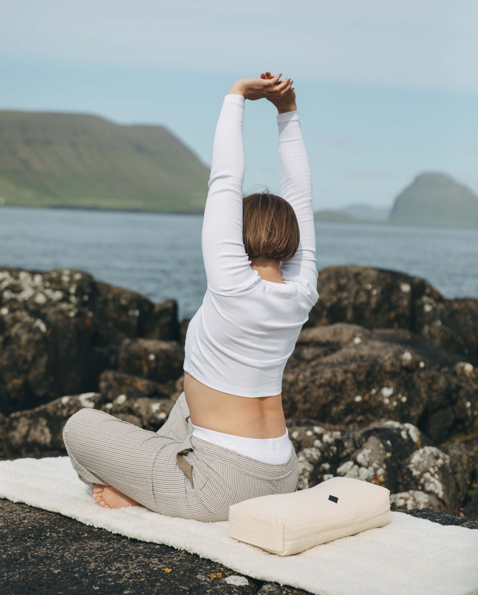 Nordal A/S - Lyxig YIN YOGA-madrass med päls i bordeaux